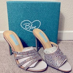 Betsey Johnson SB-RIRI Bling High Heel shoes 7.5 Pale Nude